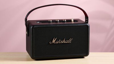 I reviewed Marshall’s new Bluetooth speaker and it rocked my world with awesome audio and unbelievable battery life
