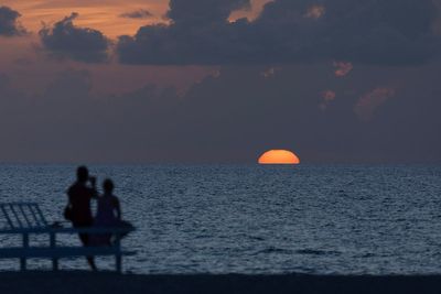 What is causing Florida beachgoer deaths