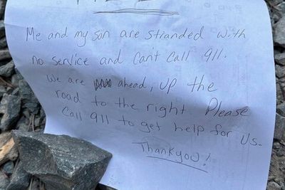 Rescuers find mom and son lost in California forest thanks to notes they left on a remote road