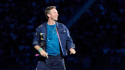 Did Coldplay really out a cheating couple?!