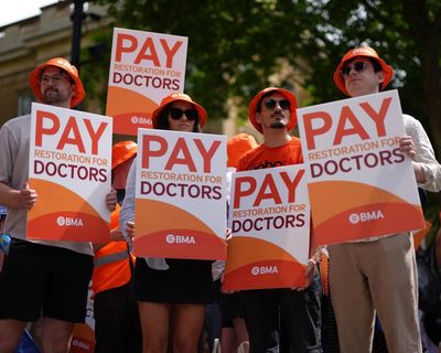 Hopes of averting doctors’ strike after ‘constructive’ meeting with Streeting