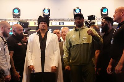 Give him some brains – Oleksandr Usyk questions Daniel Dubois’ pre-fight antics