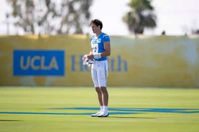 Justin Herbert surprises teammates with red-tinted contact lenses at Chargers camp