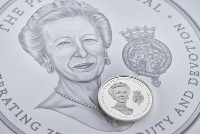 First Royal Mint coin to celebrate Anne goes on sale for her 75th birthday