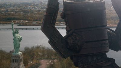 Fantastic Four's Ralph Ineson has two big complaints about that "odd" Galactus popcorn bucket: it's too expensive and it doesn't look anything like him