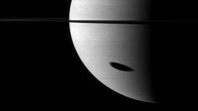 A vast shadow will sweep over Saturn's cloud tops early on July 18: Here's how to see it
