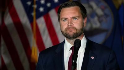 JD Vance Slams WSJ Piece On Trump's Epstein Letter: 'Complete And Utter Bulls--t'