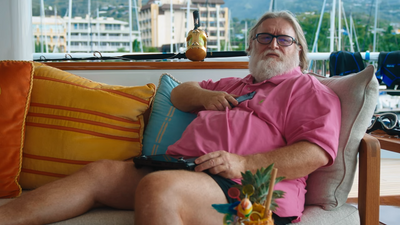 Gabe Newell's daily routine is 'get up, work, go scuba diving,' says he's been 'retired for a long time' but works 7 days a week: 'The things I get to do every day are super-awesome'