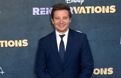 Jeremy Renner 'handcuffed to the bed' to stop hospital escapes