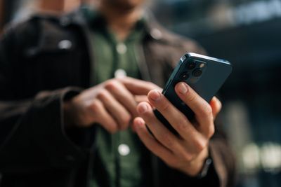 DWP issues scam warning over text claiming to help with energy bills