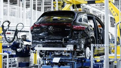 Mercedes Will Pause EQ Production For America Right As The EV Tax Credits End