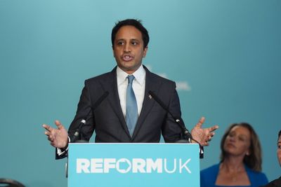 Robert Jenrick accuses Zia Yusuf in antisemitic tweet row