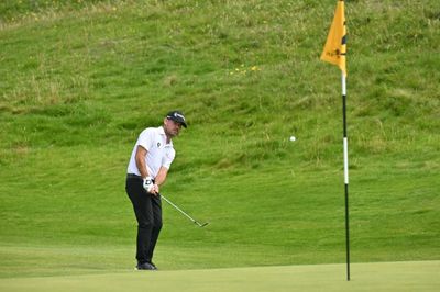Charging Scheffler Closes On British Open Lead