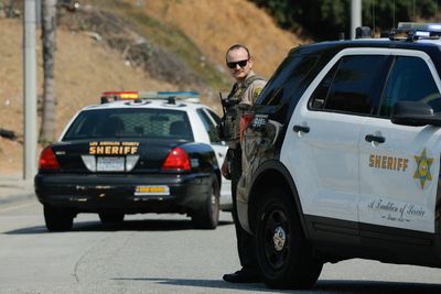 Explosion at Los Angeles police training centre kills three officers