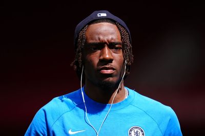 Winger sends classy message before signing for Premier League rival