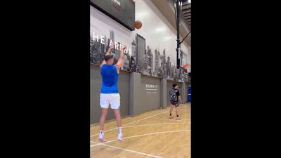 Mavs' Klay Thompson Drains an Absurd Number of Threes in Hype New Video