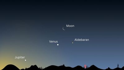 See Venus, the moon and fiery star Aldebaran form a dawn triangle this weekend