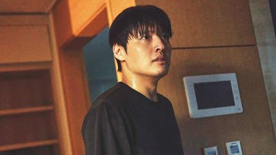 Netflix’s new psychological thriller movie is a twist-filled pressure cooker with an ending you won’t see coming