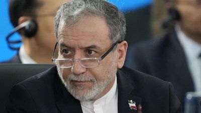 European diplomats urge Iran's foreign minister to push for a nuclear deal