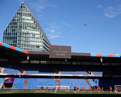 Women’s Euro 2025: countdown to France v Germany; England hopeful over Williamson – as it happened