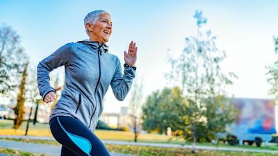 I had hip pain every time I ran until I started doing these six physical therapist-approved exercises