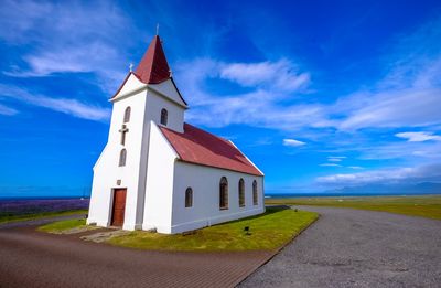 5 Ways Churches Are Pushing Millennials Further Away