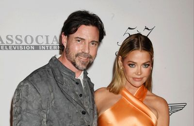 Denise Richards' estranged husband accuses her of having an affair