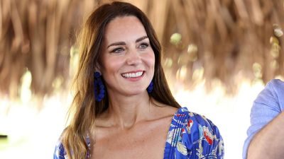 Kate Middleton’s beachy blue dress, flat espadrilles and statement earrings make a stunning outfit for at home and abroad