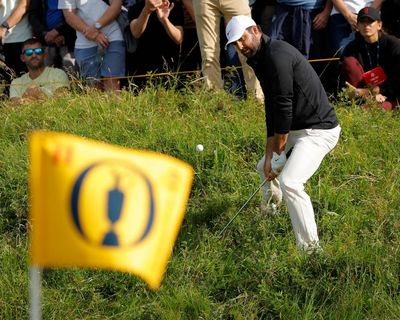 Air of inevitability blows in as Scottie Scheffler seizes control of the Open