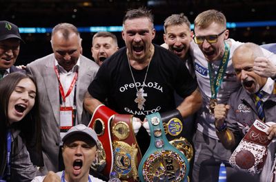 Usyk knocks out Dubois to become undisputed heavyweight champion