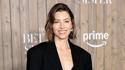Jessica Biel's workout is a 6-move masterclass in building sustainable strength - here's how to do it