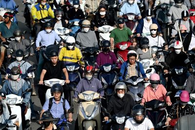 Hanoi Scooter Riders Baulk At Petrol-powered Bikes Ban
