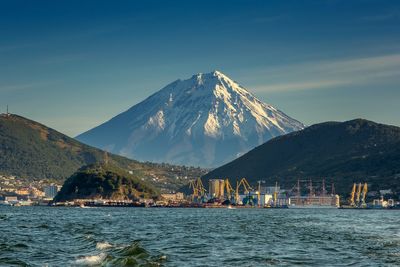 Tsunami threat over after two large earthquakes strike off coast of Russia