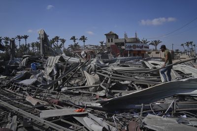 Israel issues forced displacement order in central Gaza in new campaign