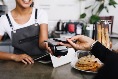 7 Businesses Quietly Phasing Out Cash—Even for Small Purchases