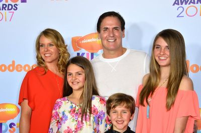 Mark Cuban Praised His 'Hustling' Son, But Told Kids: 'Figure Out Who You Are, You Don't Need To Follow In My Footsteps'