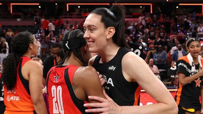 Fans Loved Breanna Stewart’s Sweet Gesture to All-Star Rookie Right Before Game Ended