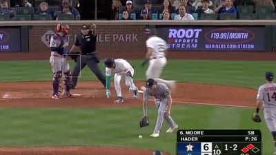 Mariners' Weirdest RBI of MLB Season Had Announcers So Confused