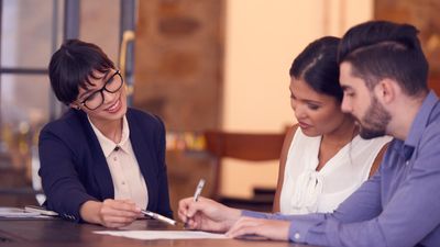 7 Tips for Balancing Debt Repayment and Wealth Building