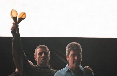 Liam Gallagher pays tribute to ticketless Oasis fans listening to band’s gigs from ‘Gallagher Hill’