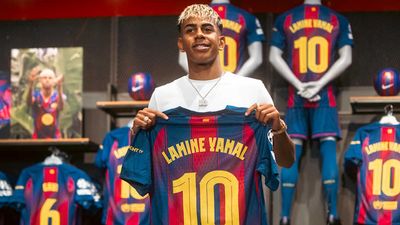 Lamine Yamal’s No. 10 Shirt ‘Sets Unprecedented Landmark’ for Barcelona