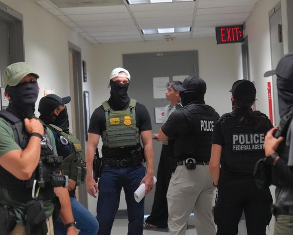 Ice chief says he will continue to allow agents to wear masks during arrest raids