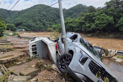 Torrential rain in South Korea leaves 17 dead and 11 missing