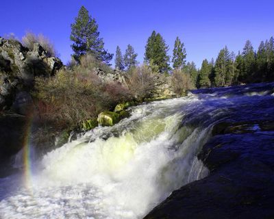 One dead and two missing after six people swept down waterfall in Oregon