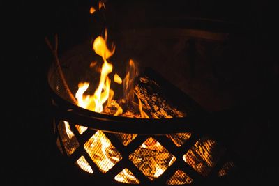 Fragrant smoke on a wintry Melbourne night rekindles friendships and evokes memories of home in far-off Kabul