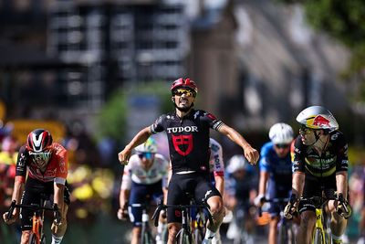 From a dislocated shoulder to thinking he had won the stage – Julian Alaphilippe's wild day in the Tour de France breakaway