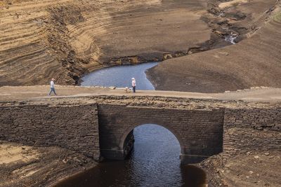 Overhaul water regulators into one single body, landmark review recommends