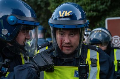 Epping protest: No10 slams violent 'thugs' after six arrested during latest migrant hotel demonstration