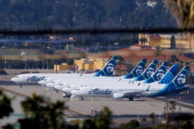 Alaska Airlines grounds all flights after IT outage sparking travel chaos for thousands of passengers