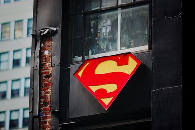 The Moment Everyone Thought Henry Cavill's Superman Role Would Stay - And How James Gunn Told Him The Bad News